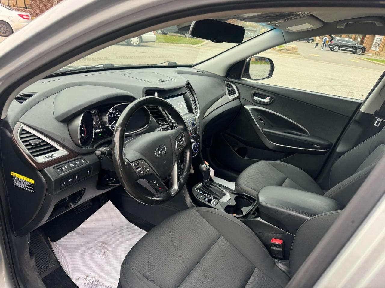 2019 Hyundai Santa Fe XL Preferred - Photo #10