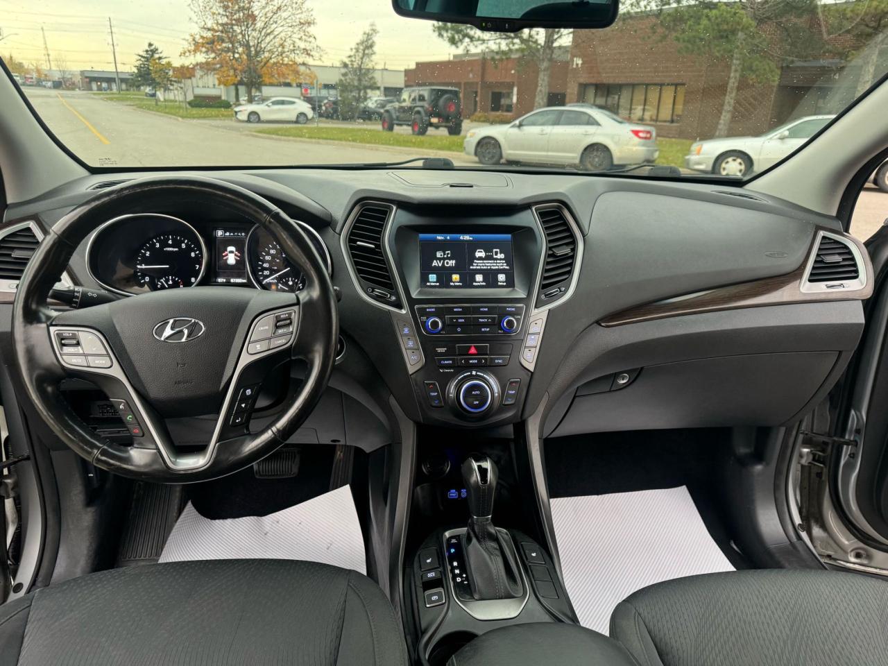 2019 Hyundai Santa Fe XL Preferred - Photo #7