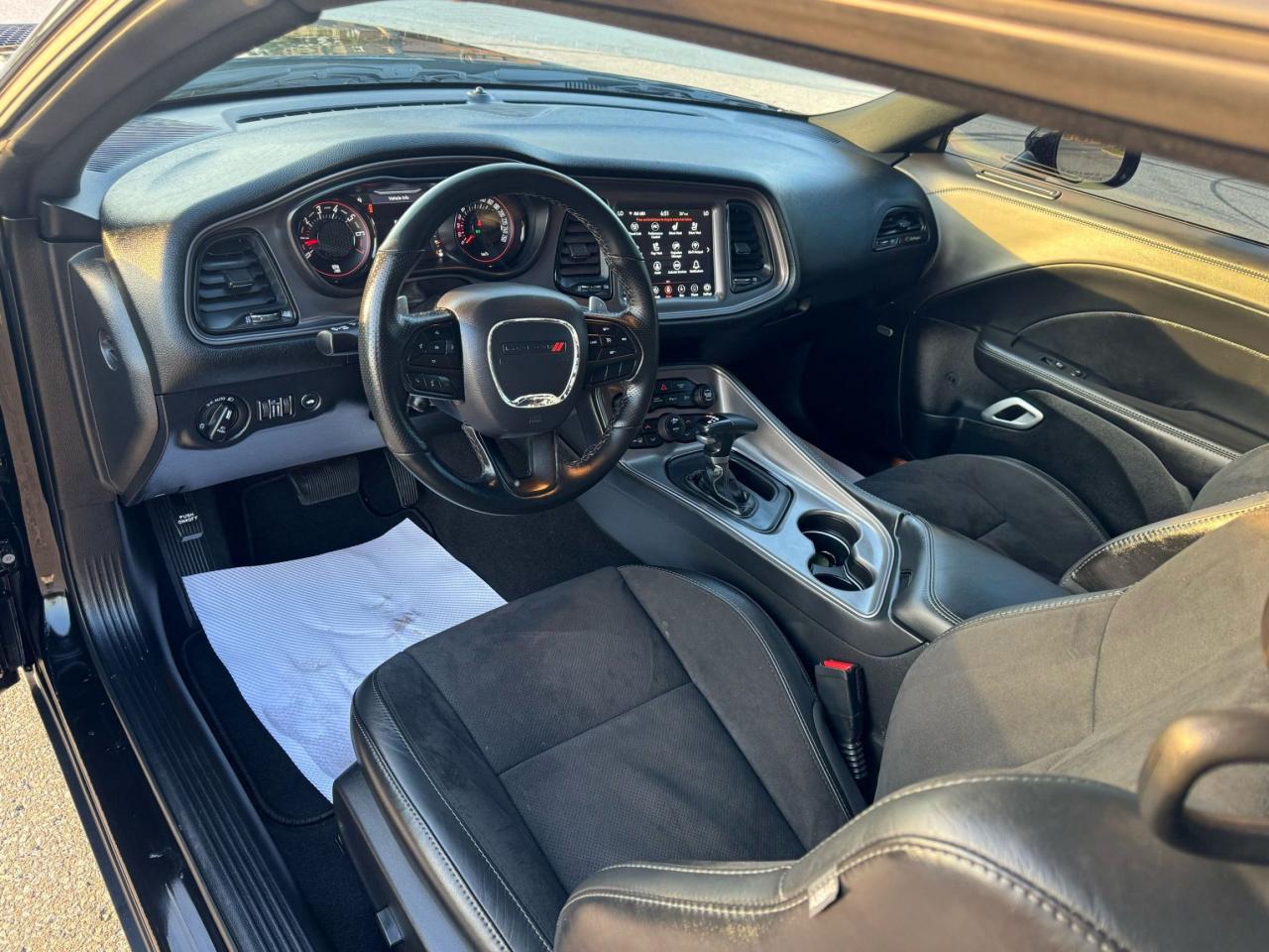 2023 Dodge Challenger GT - Photo #7