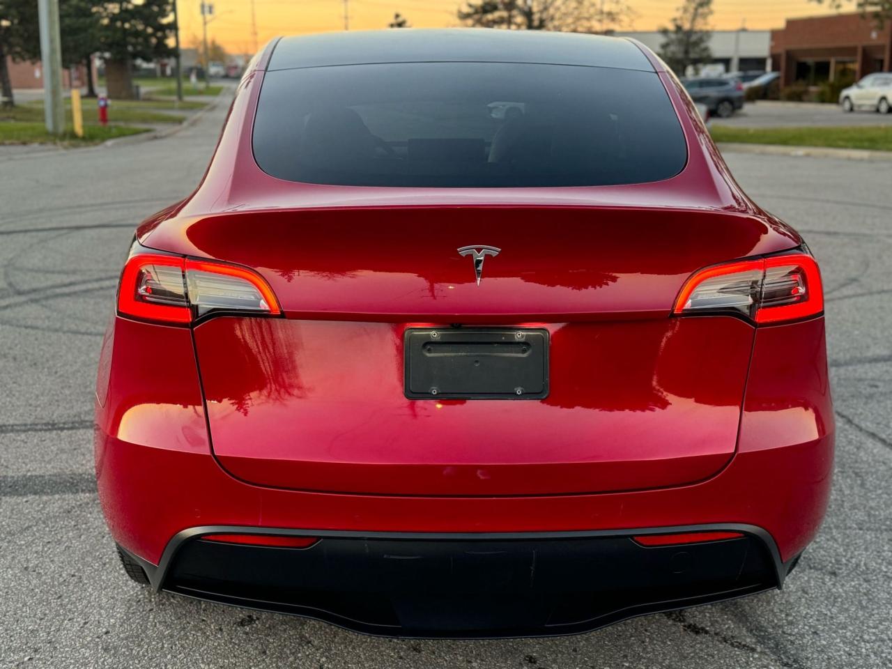 2021 Tesla Model Y LONG RANGE - Photo #5