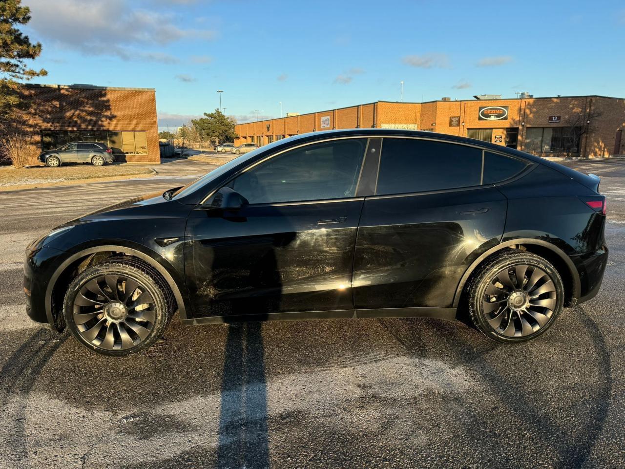 2021 Tesla Model Y LONG RANGE - Photo #8