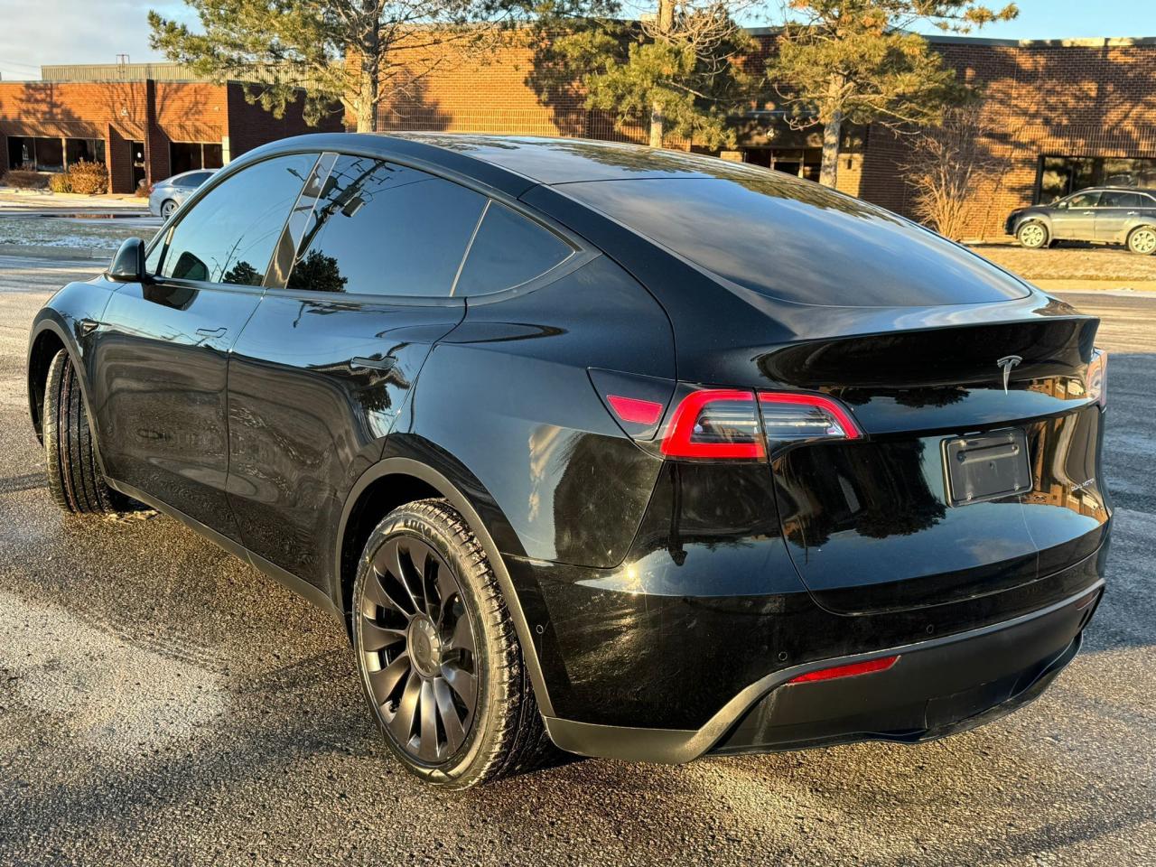 2021 Tesla Model Y LONG RANGE - Photo #6