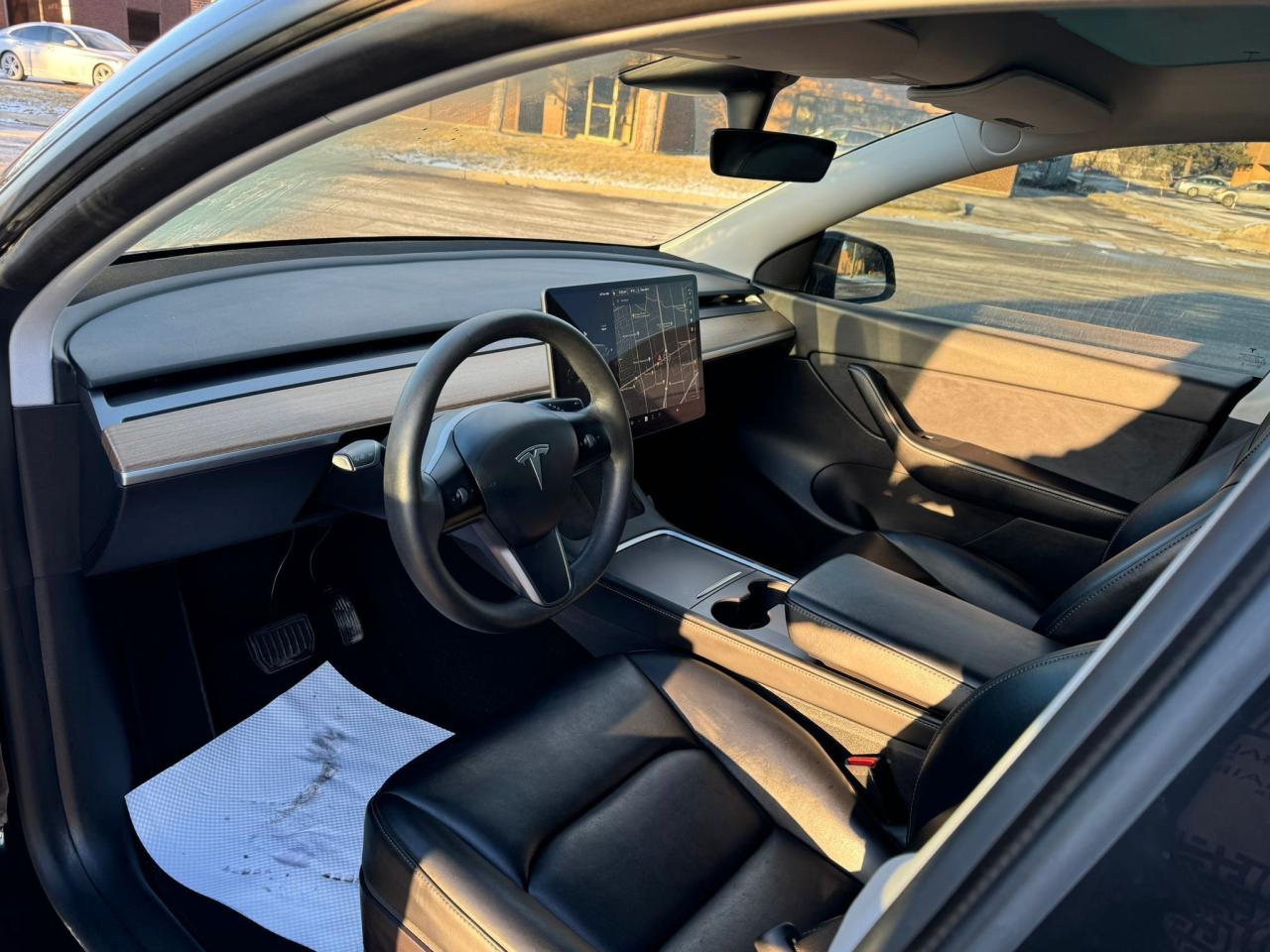 2021 Tesla Model Y LONG RANGE - Photo #10
