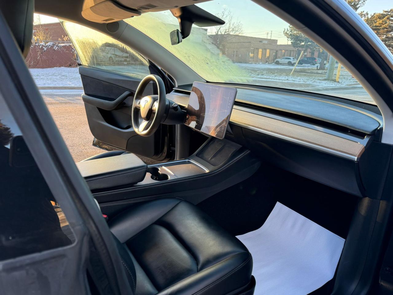 2021 Tesla Model Y LONG RANGE - Photo #14