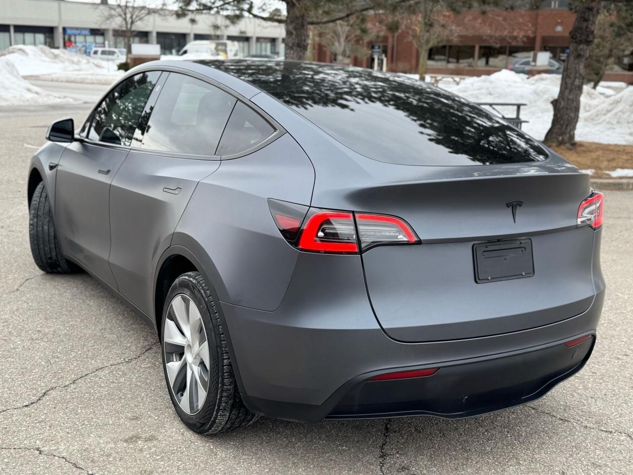 2023 Tesla Model Y LONG RANGE - Photo #7