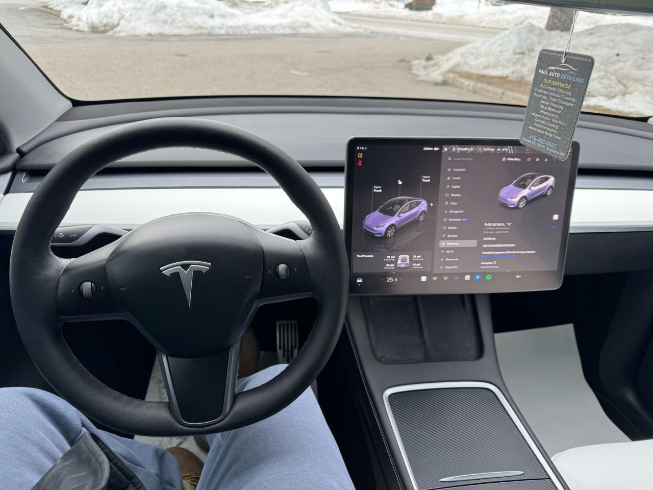 2023 Tesla Model Y LONG RANGE - Photo #16