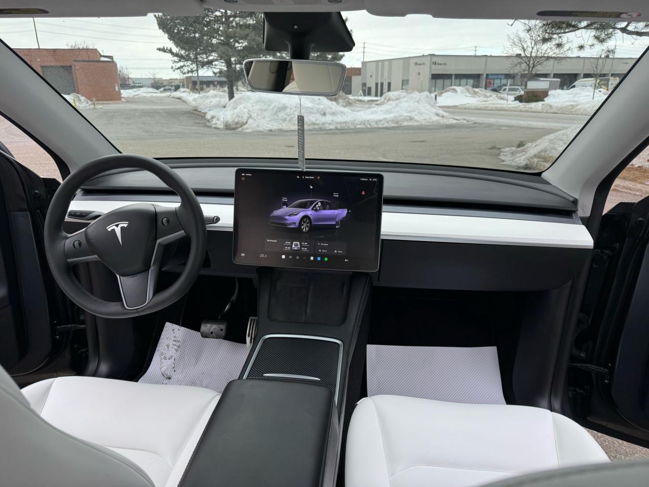 2023 Tesla Model Y LONG RANGE - Photo #17