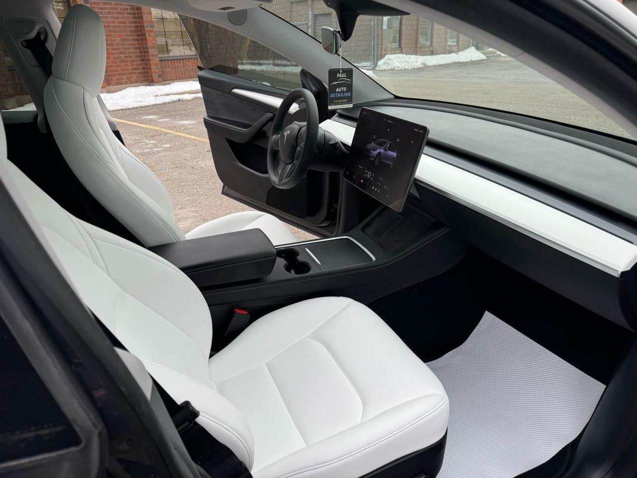 2023 Tesla Model Y LONG RANGE - Photo #20