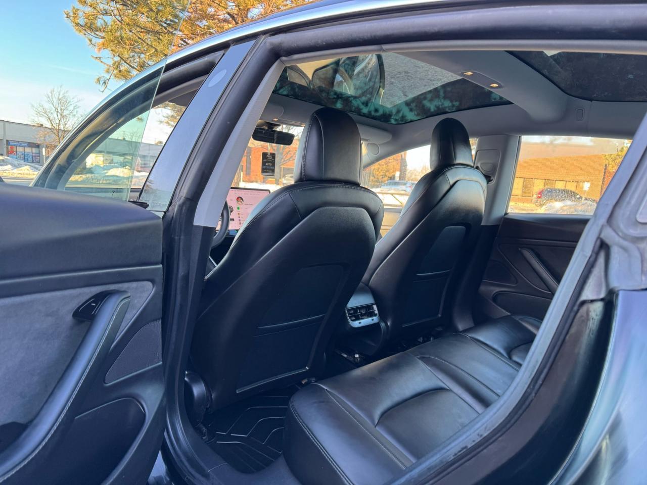 2019 Tesla Model 3 STANDARD RANGE PLUS - Photo #18