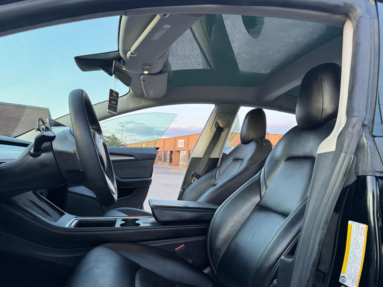 2022 Tesla Model 3 Standard Range - Photo #9