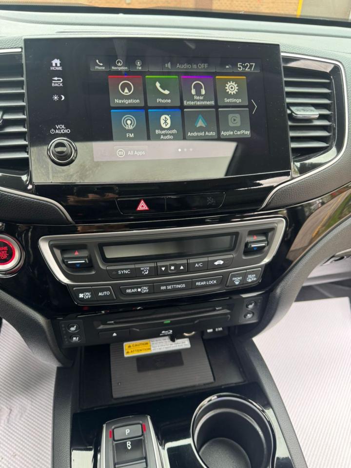 2021 Honda Pilot TOURING 8-PASSENGER - Photo #12