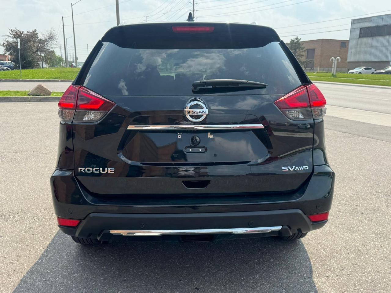 2020 Nissan Rogue SV - Photo #8