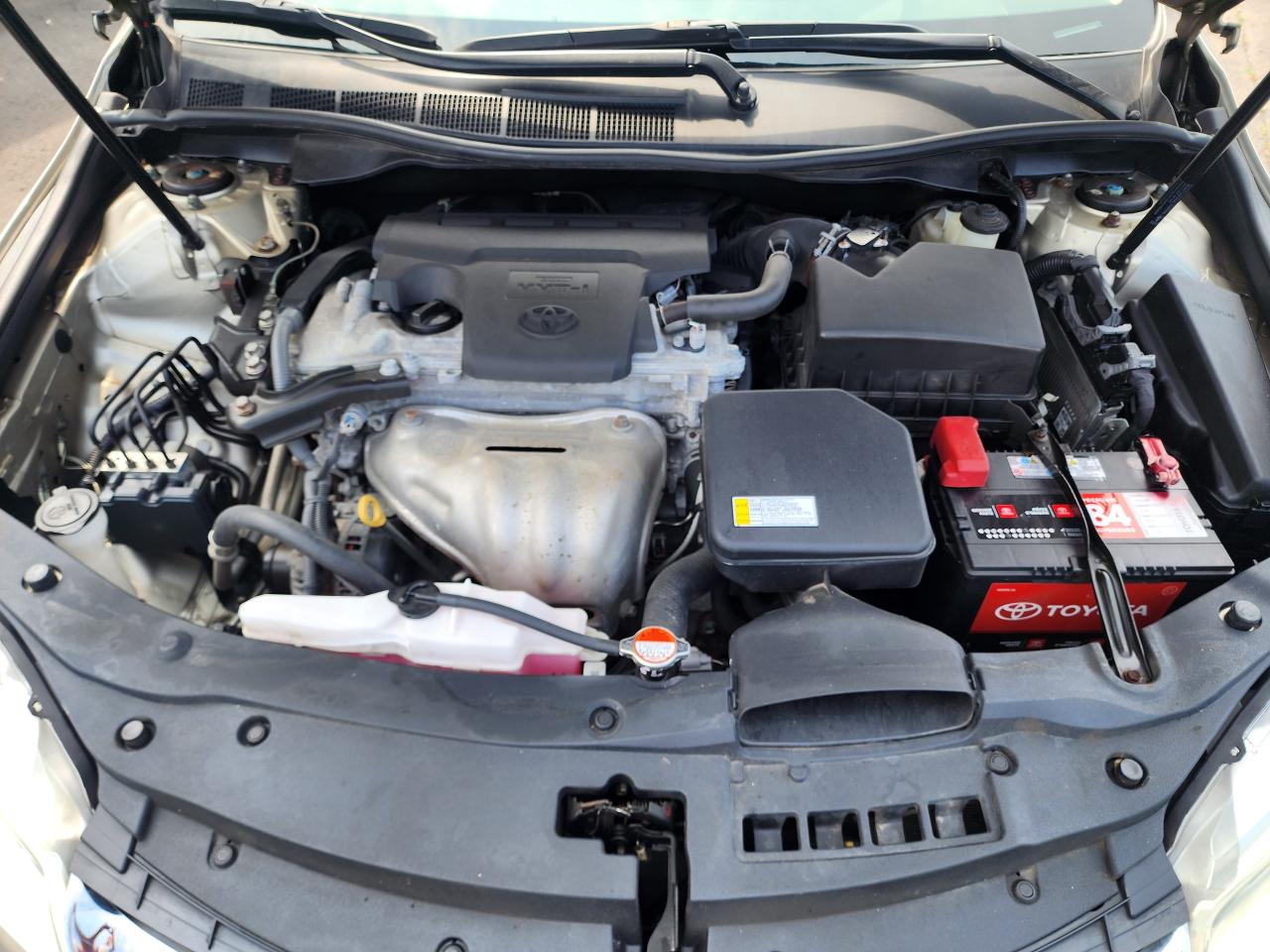 2016 Toyota Camry XLE- LOADED, MINT CONDITON-LOW KM - Photo #22