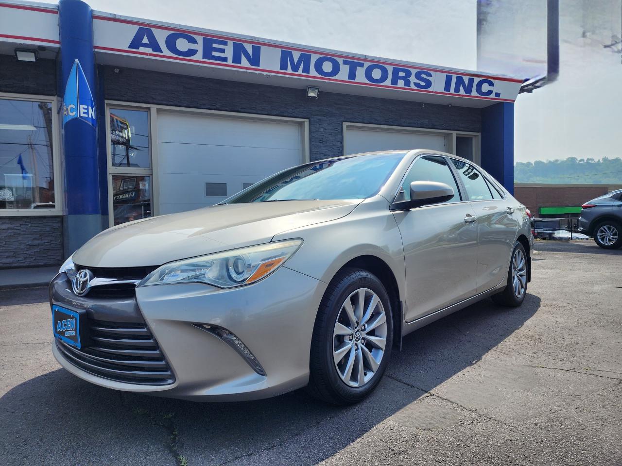 Used 2016 Toyota Camry XLE- LOADED, MINT CONDITON-LOW KM for sale in Hamilton, ON