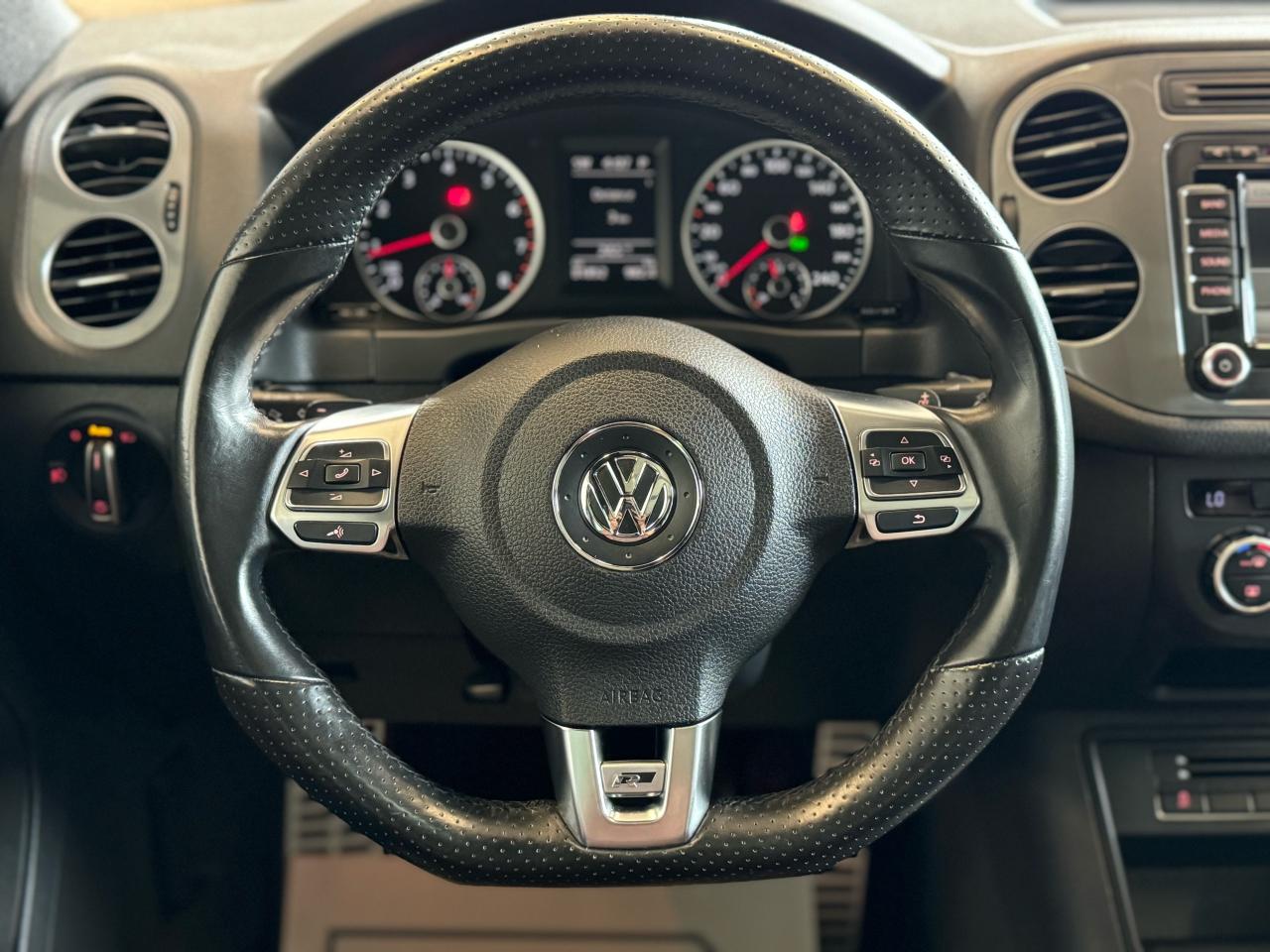 2015 Volkswagen Tiguan R-LINE HIGHLINE|NAV|BACKUP|CARPLAY|FENDER|PANO| - Photo #14