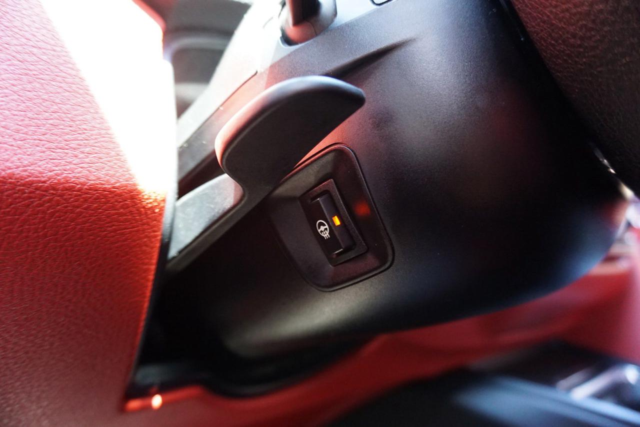 2014 BMW 4 Series 428i AWD LUXURY PKG NAVI CAMERA SUNROOF MEMORY HEATED LEATHER REVERSE PARKING SENSORS - Photo #26