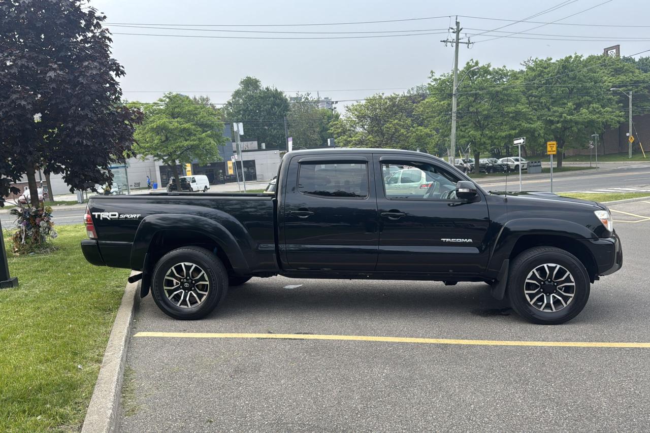 2014 Toyota Tacoma  - Photo #6