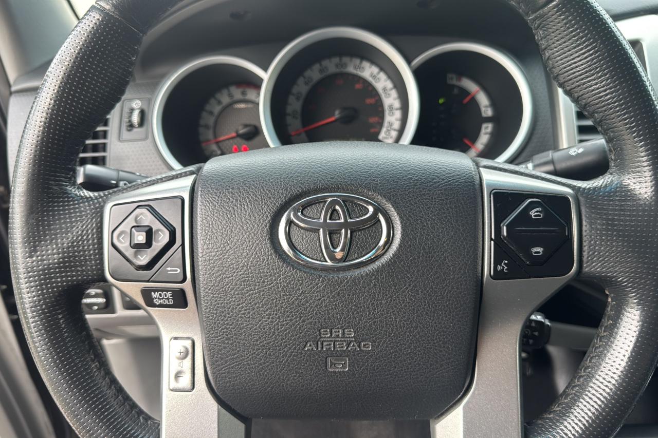 2014 Toyota Tacoma  - Photo #13