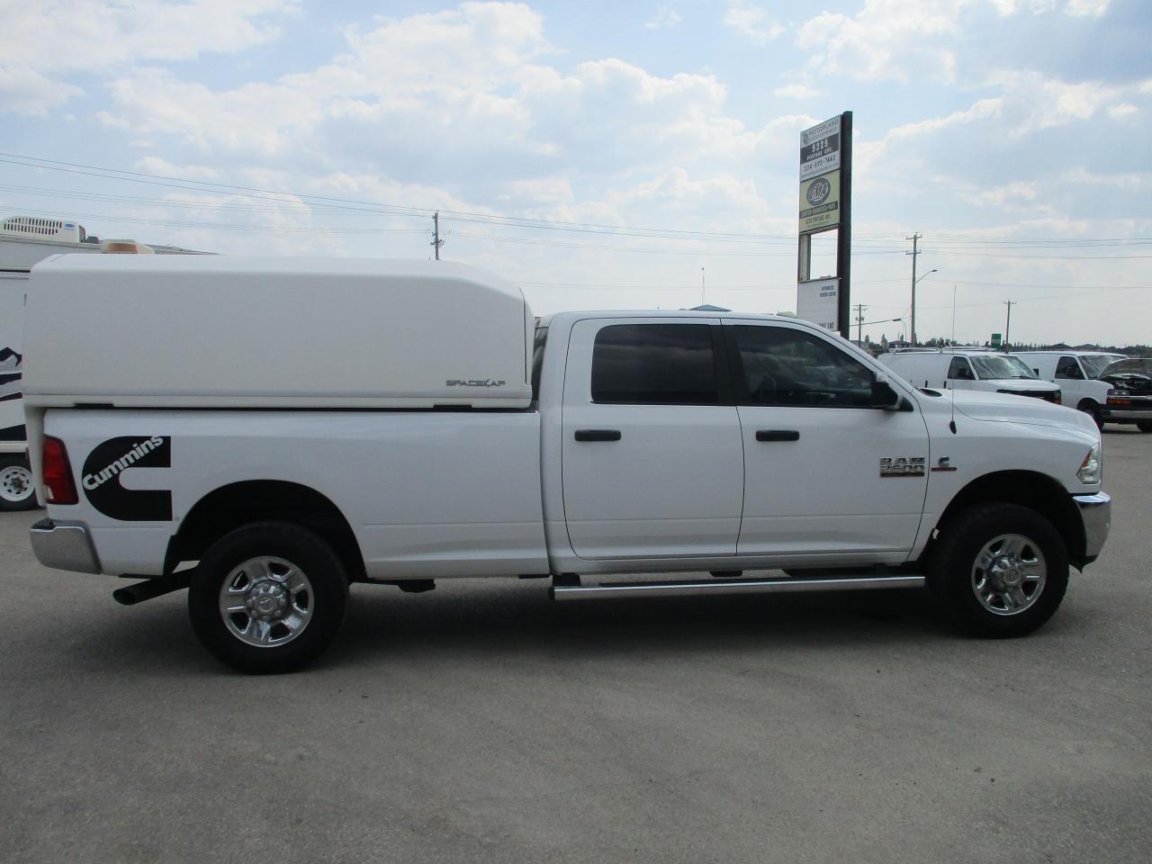2016 RAM 2500 SLT - Photo #4