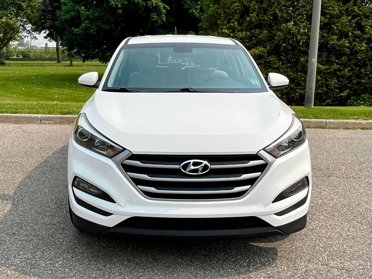 2017 Hyundai Tucson AWD/ No Accidents / Certified Photo2