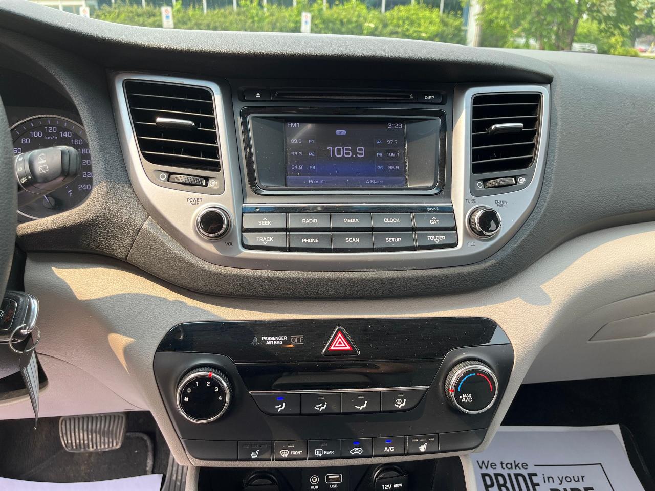 2017 Hyundai Tucson AWD/ No Accidents / Certified - Photo #11