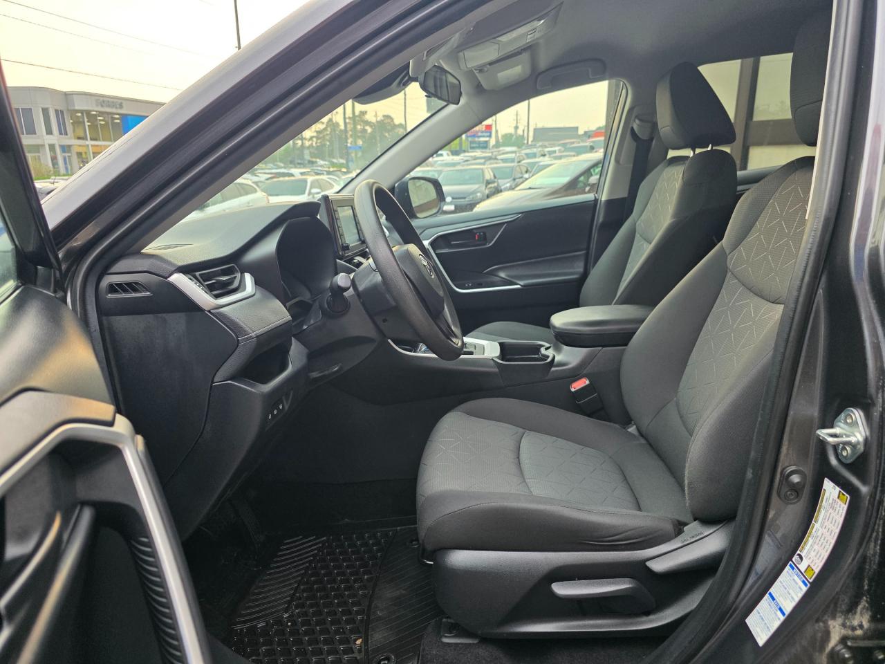 2020 Toyota RAV4 LE AWD | ONE OWNER | ACCIDENT FREE Photo