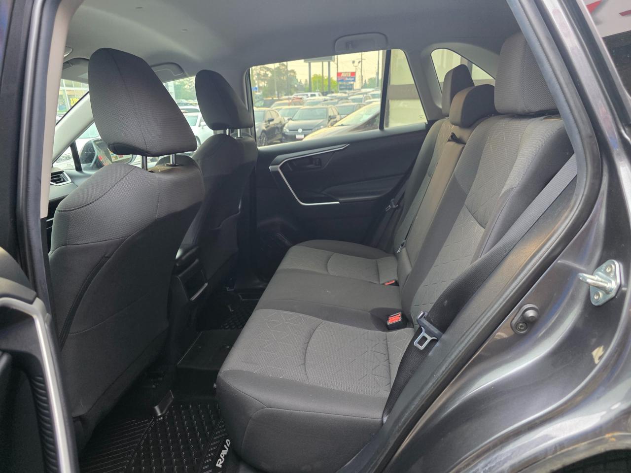 2020 Toyota RAV4 LE AWD | ONE OWNER | ACCIDENT FREE Photo