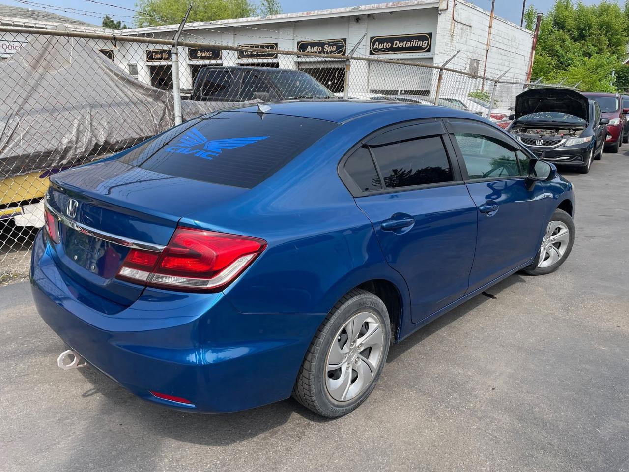 2015 Honda Civic LX *BACKUP CAMERA, REMOTE START, HEATED SEATS* - Photo #4