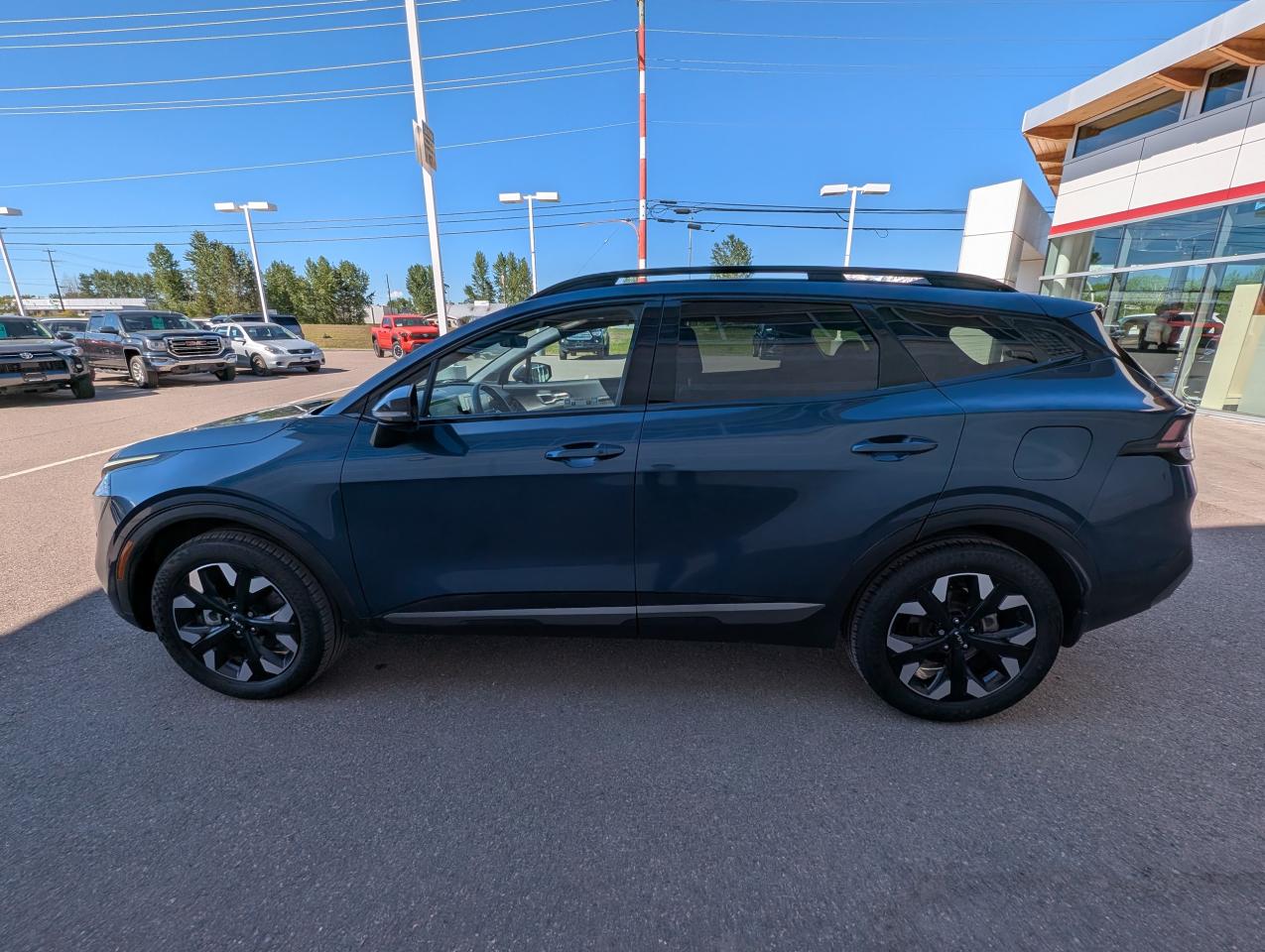 2023 Kia Sportage X-Line Photo3