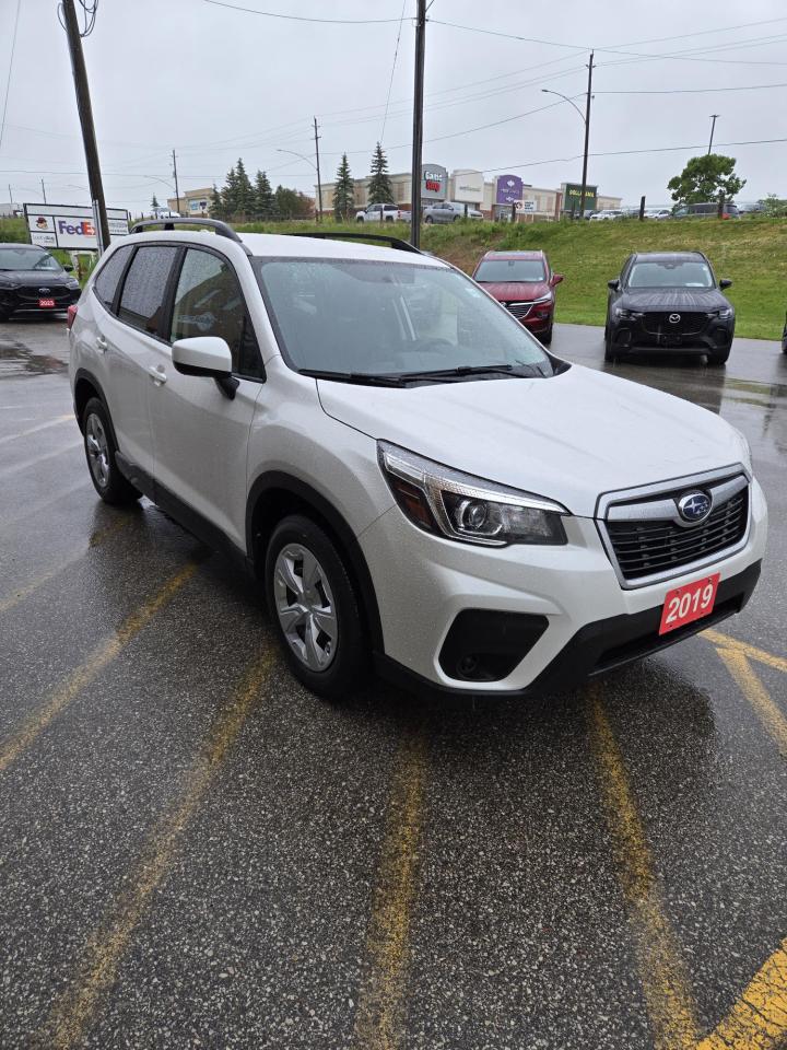 2019 Subaru Forester 2.5i Photo3