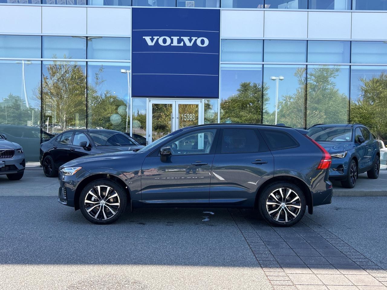 New 2025 Volvo XC60 B5 AWD Plus Dark Theme for sale in Surrey, BC