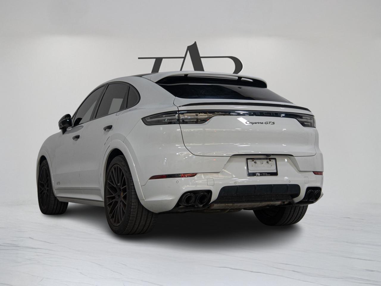 2021 Porsche Cayenne GTS | COUPE | PREMIUM PKG | CARBON FIBRE | 21 IN Photo4