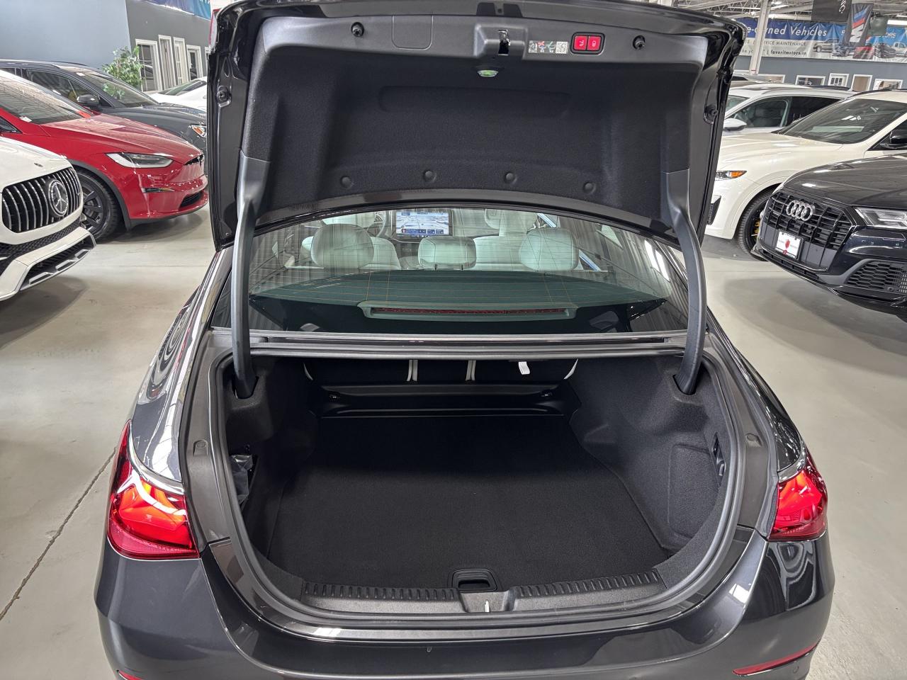 2024 Mercedes-Benz E-Class E350|4MATIC|NAV|BURMESTER|WHITELEATHER|AMBIENT|HUD - Photo #11