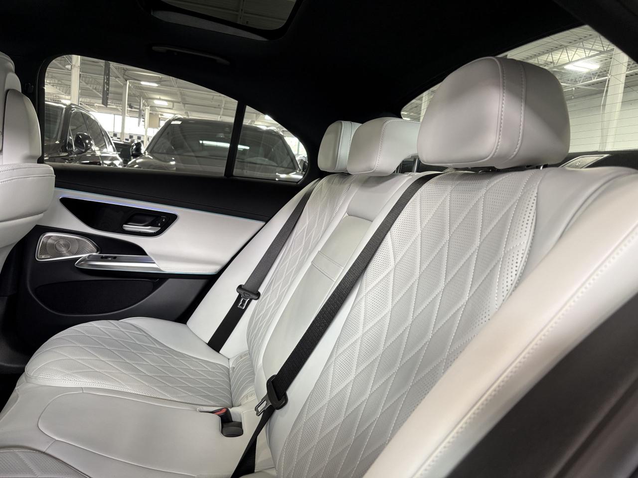 2024 Mercedes-Benz E-Class E350|4MATIC|NAV|BURMESTER|WHITELEATHER|AMBIENT|HUD - Photo #14