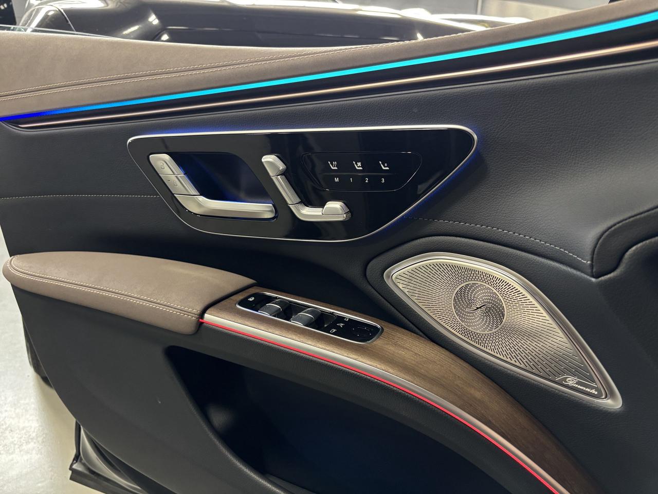 2023 Mercedes-Benz E-Class EQS580|4MATIC|SEDAN|NO LUX TAX|MASSAGE|HUD|3DCAM|+ - Photo #24