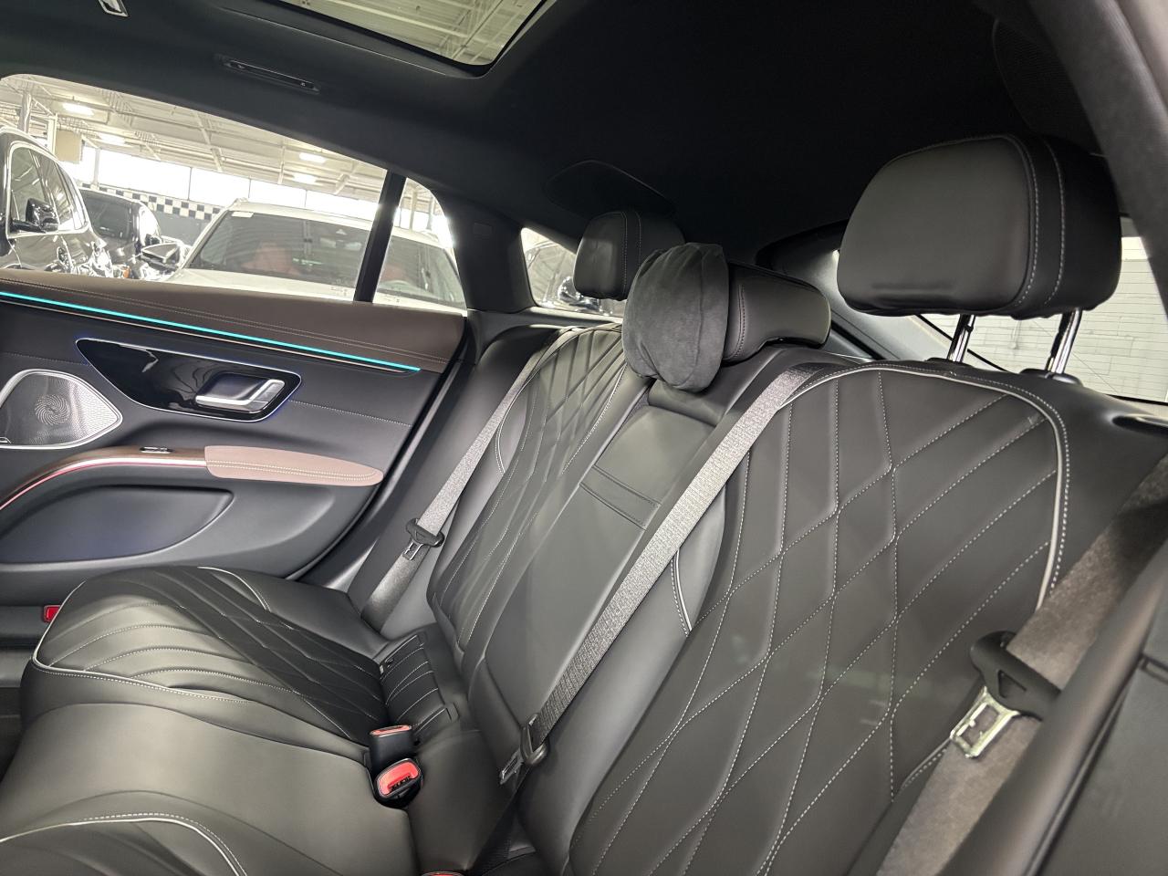 2023 Mercedes-Benz E-Class EQS580|4MATIC|SEDAN|NO LUX TAX|MASSAGE|HUD|3DCAM|+ - Photo #14