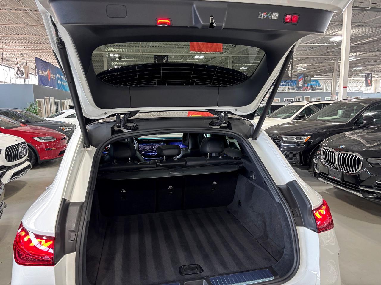 2024 Mercedes-Benz EQE EQE AMG|SUV|4MATIC|NO LUX TAX|NAV|HUD|BURMESTER|++ - Photo #14