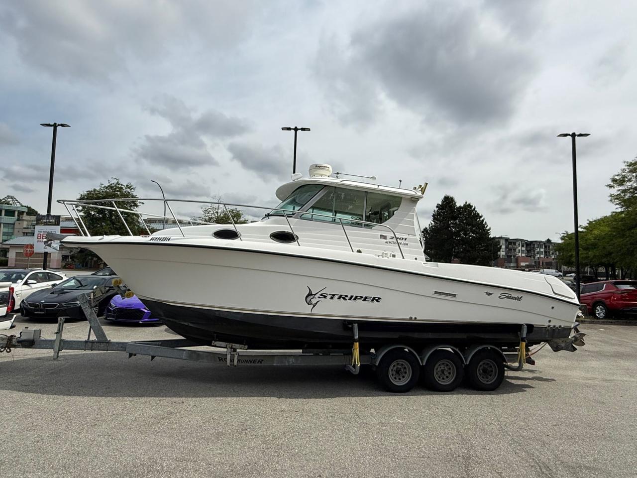 Used 2005 SEASWIRL Striper 2901 - 2018 Road Runner Galvanized, Tri Axel Trailer for sale in Coquitlam, BC