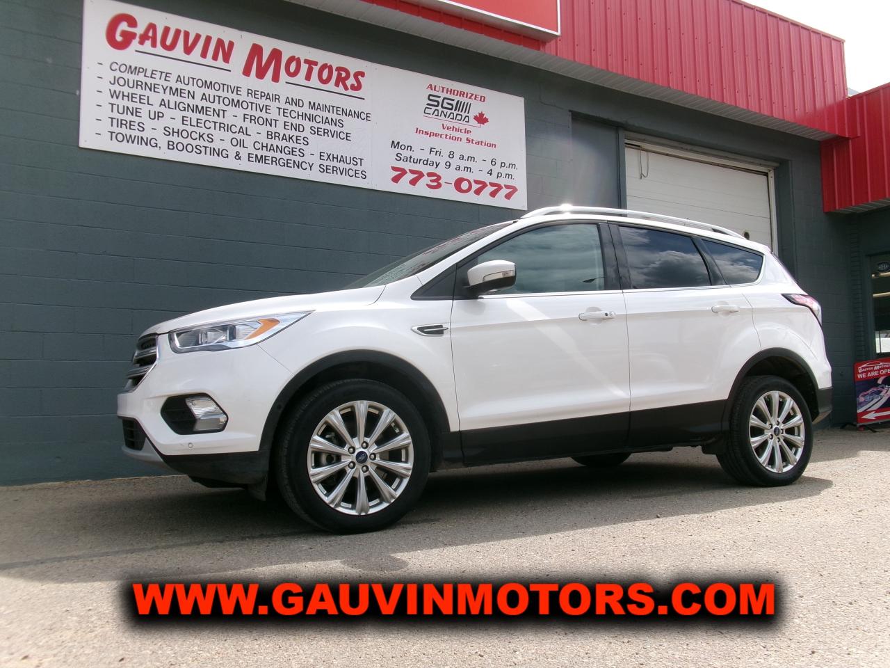 Used 2018 Ford Escape Titanium AWD, Leather, Pano Roof, Nav & More! for sale in Swift Current, SK