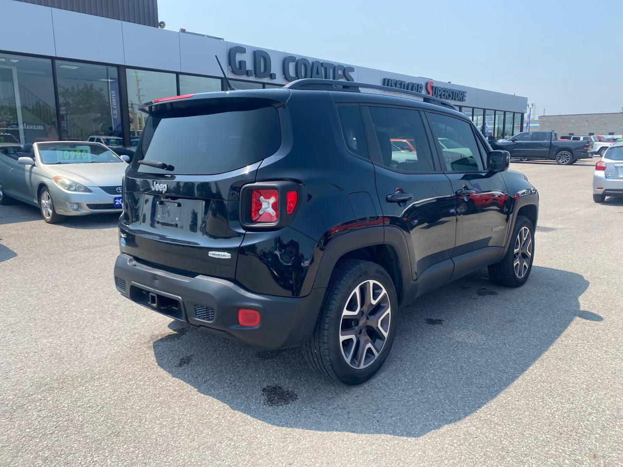 2015 Jeep Renegade North 4x4 ~Nav ~Heated Seats/Wheel ~Bluetooth ~Cam Photo3