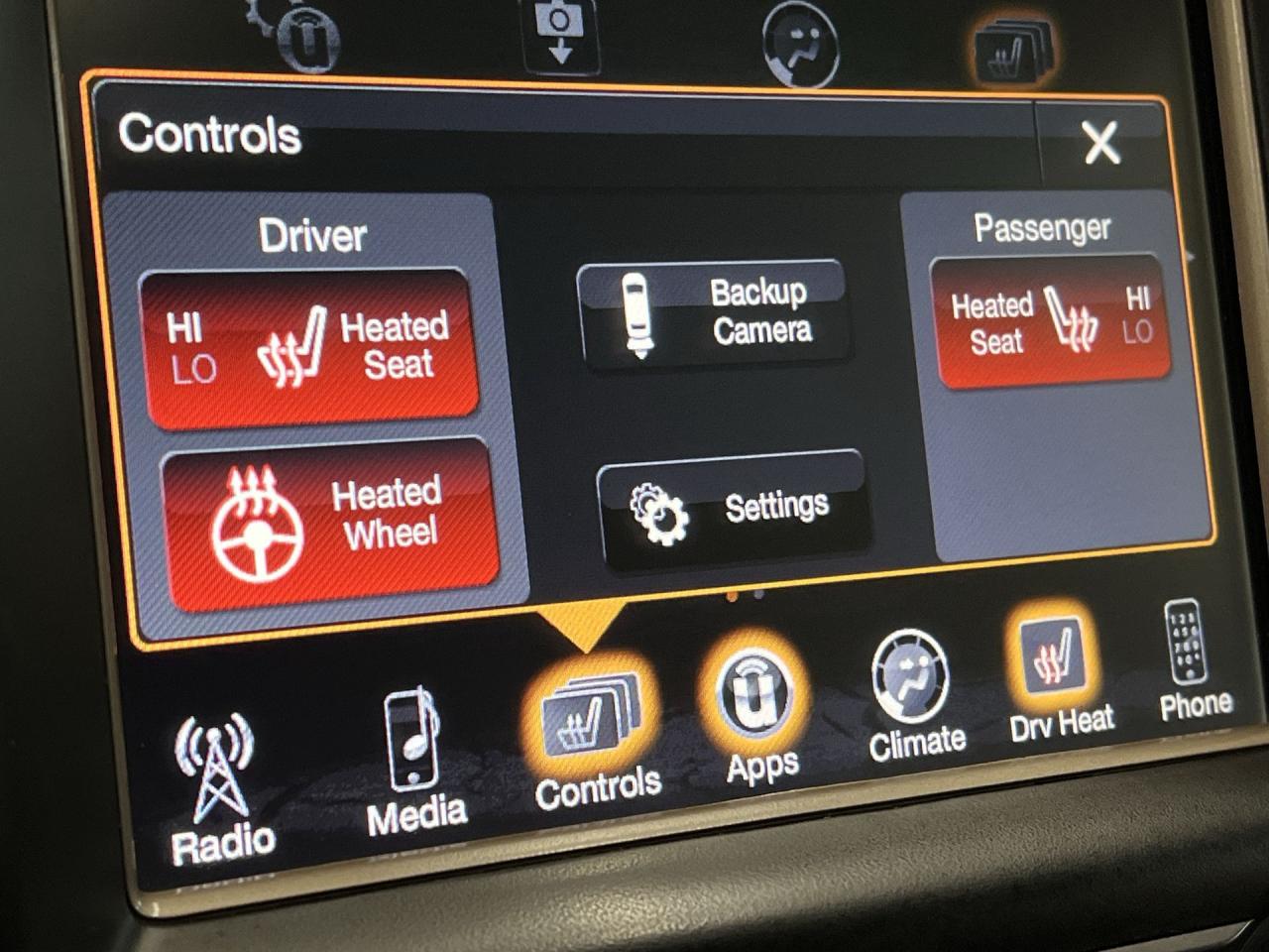 2017 Jeep Grand Cherokee 75TH ANNIVERSARY 4X4|SUNROOF|HTD SEATS|18IN ALLOYS Photo2