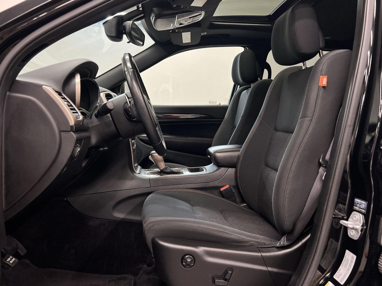 2017 Jeep Grand Cherokee 75TH ANNIVERSARY 4X4|SUNROOF|HTD SEATS|18IN ALLOYS Photo