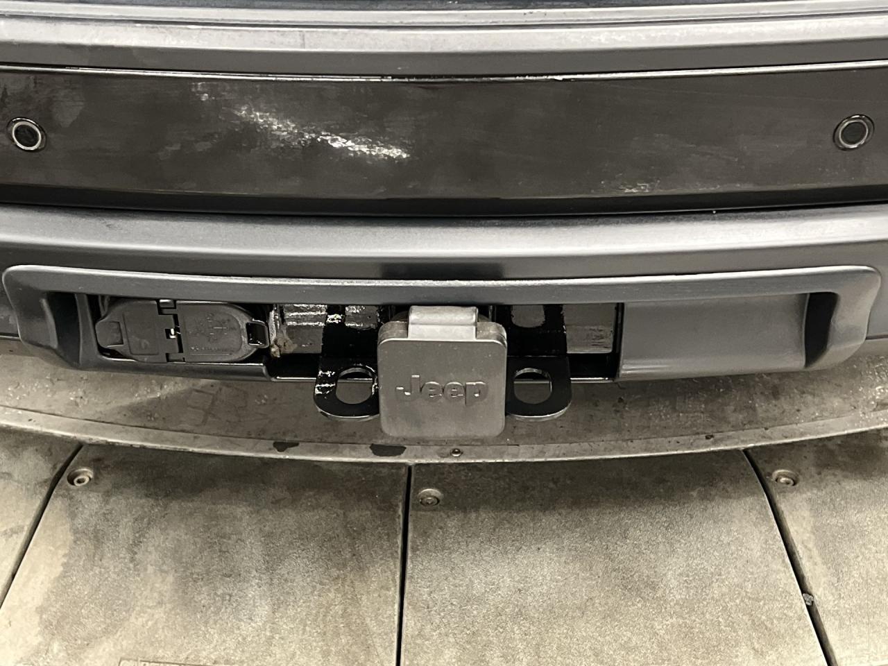 2017 Jeep Grand Cherokee 75TH ANNIVERSARY 4X4|SUNROOF|HTD SEATS|18IN ALLOYS Photo