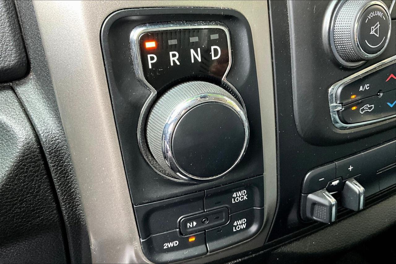 12616351