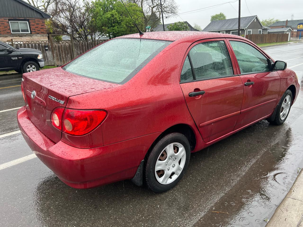 2005 Toyota Corolla CE - Photo #4