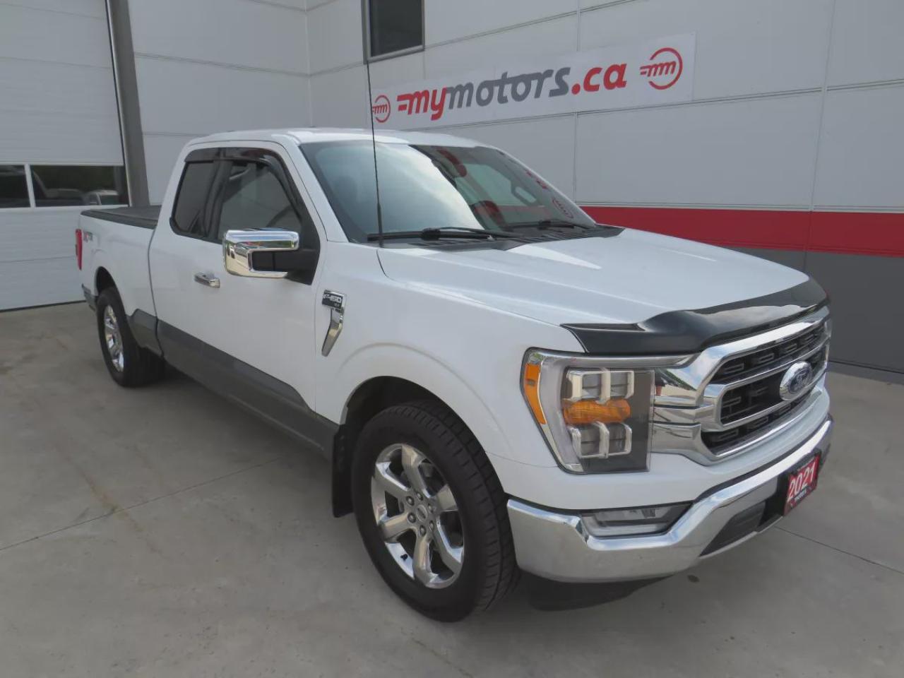 Used 2021 Ford F-150 XLT (**LOW KM!!**CLEAN TITLE/NO ACCIDENTS!!**SAFETY/CERTIFIED!!**ALLOY RIMS**REMOTE START**FOG LIGHTS**TUNNEAU COVER**TRAILER HITCH**PUSH BUTTON START**REVERSE CAMERA**POWER SEATS**HEATED SEATS**LEATHER WRAPPED STEERING WHEEL**BUG DEFLECTOR**DIGITAL TOUCH for sale in Tillsonburg, ON