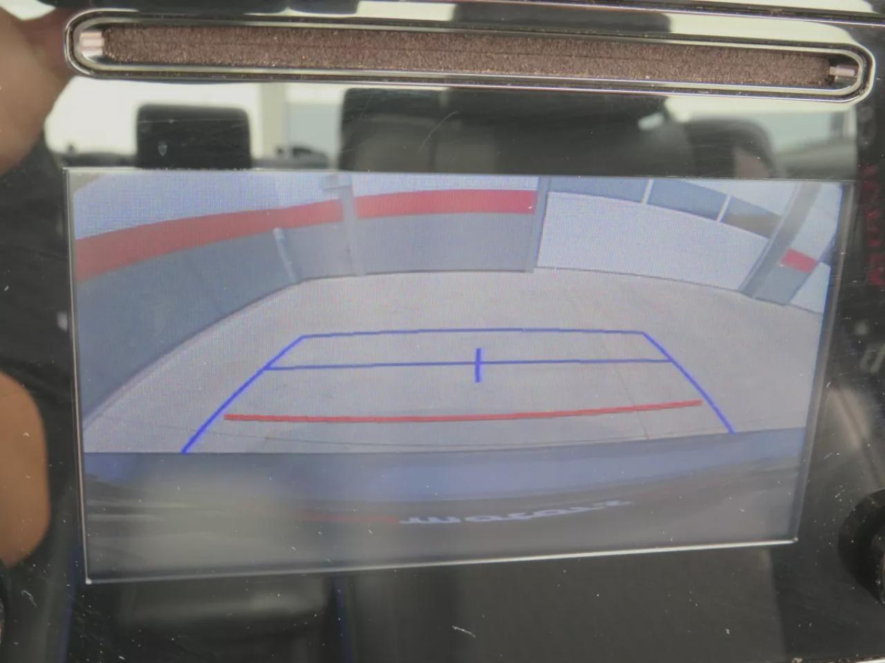 2019 Toyota Corolla SE (**ONE OWNER!!**CLEAN TITLE/NO ACCIDENTS!!**SAFETY/CERTIFIED!!**MANUAL TRANSMISSION**SUNROOF**REVERSE CAMERA**LEATHER WRAPPED STEERING WHEEL**HEATED SEATS/STEERING WHEEL**DIGITAL TOUCHSCREEN**CUSTOM COROLLS RUBBER MATS**BLUETOOTH**CRUISE CONTROL**) Photo