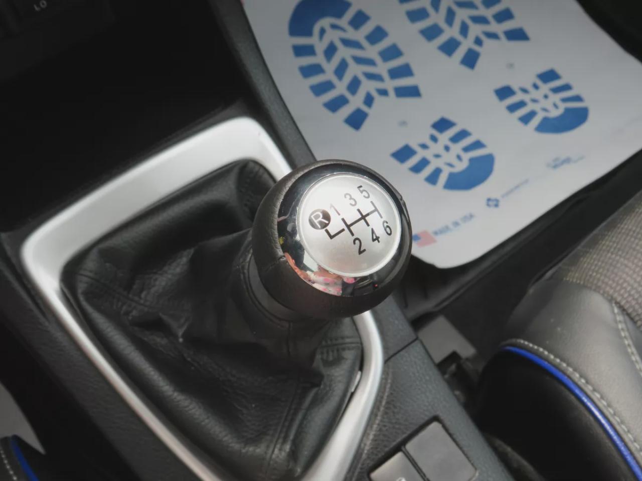 2019 Toyota Corolla SE (**ONE OWNER!!**CLEAN TITLE/NO ACCIDENTS!!**SAFETY/CERTIFIED!!**MANUAL TRANSMISSION**SUNROOF**REVERSE CAMERA**LEATHER WRAPPED STEERING WHEEL**HEATED SEATS/STEERING WHEEL**DIGITAL TOUCHSCREEN**CUSTOM COROLLS RUBBER MATS**BLUETOOTH**CRUISE CONTROL**) Photo