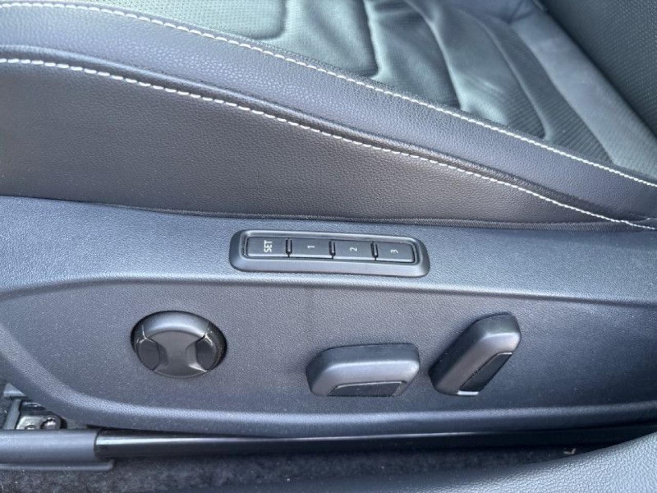 12616638