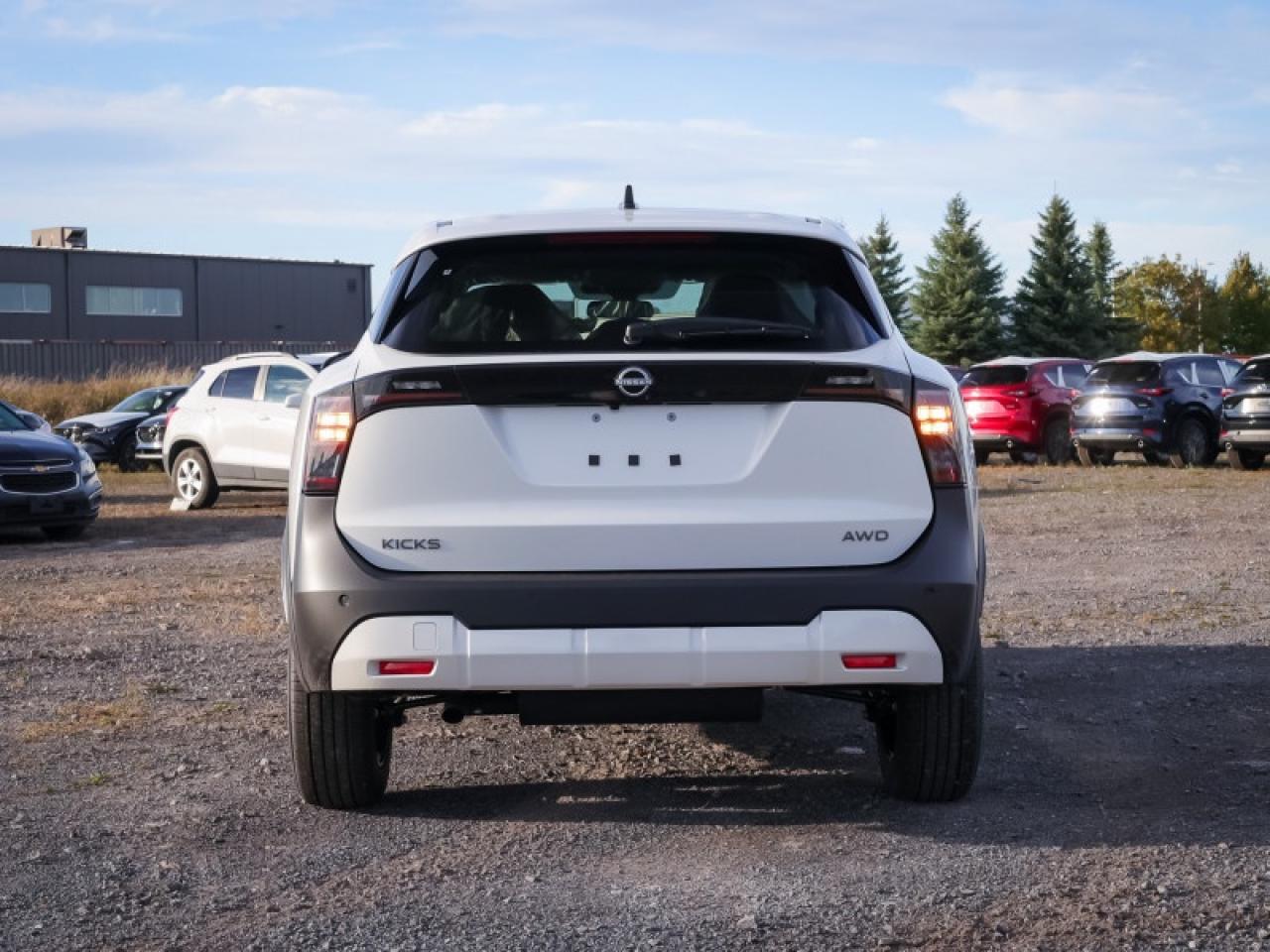 2026 Nissan Kicks SV AWD  - Heated Seats Photo2